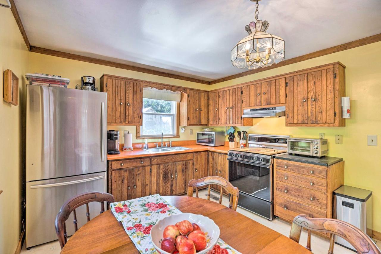 Charming Cottage Less Than 10 Mi To Wineries And Skiing! Nellysford Eksteriør bilde